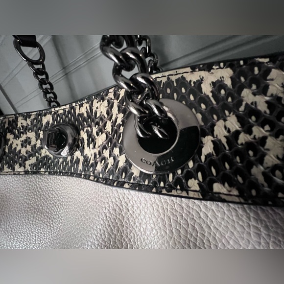 COACH Turnlock Edie Carryall In Colorblock With Snakeskin Detail w/ Wallet - Picture 15 of 16